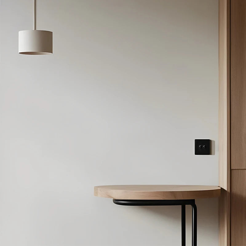 Prise électrique et double USB (Europe) en acier noir mat bords arrondis