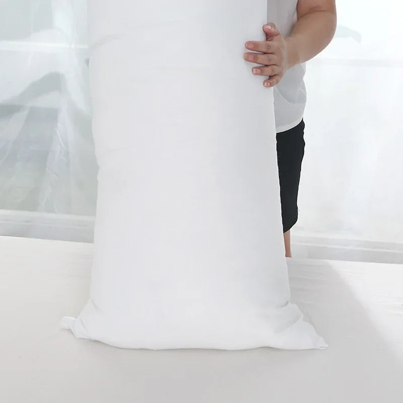 coussin de corps long en forme de cœur pour un sommeil confortable