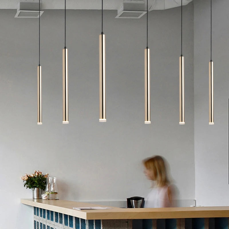 lampes suspendues led dorées design moderne minimaliste