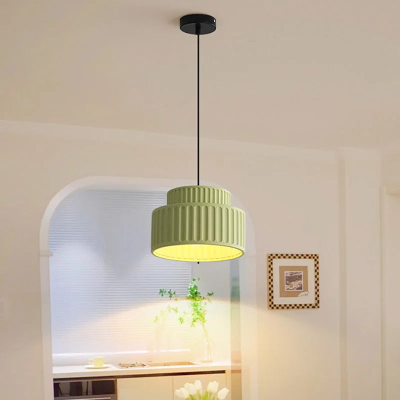 lampe led suspendue en résine design nordique simple décorative - vue 5 sur 10