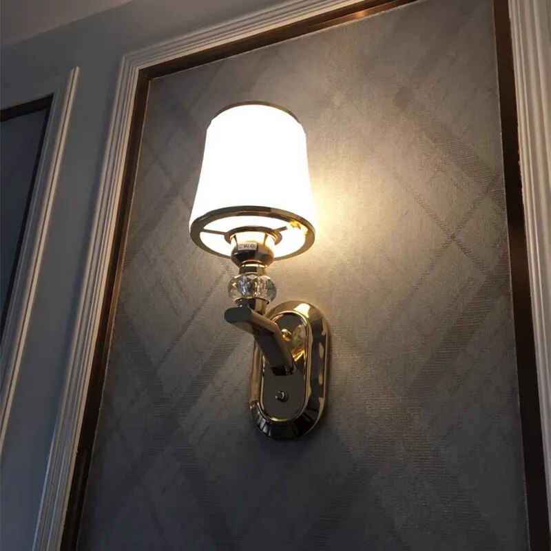 Applique murale LED moderne avec abat-jour en verre - vue 5 sur 10