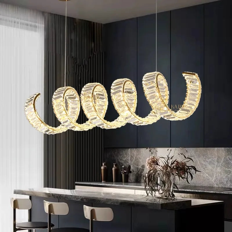 Lustre led spirale dorée au design moderne - vue 2 sur 7