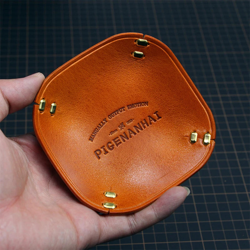 plateau de rangement en cuir pour bijoux et objets divers - vue 6 sur 10
