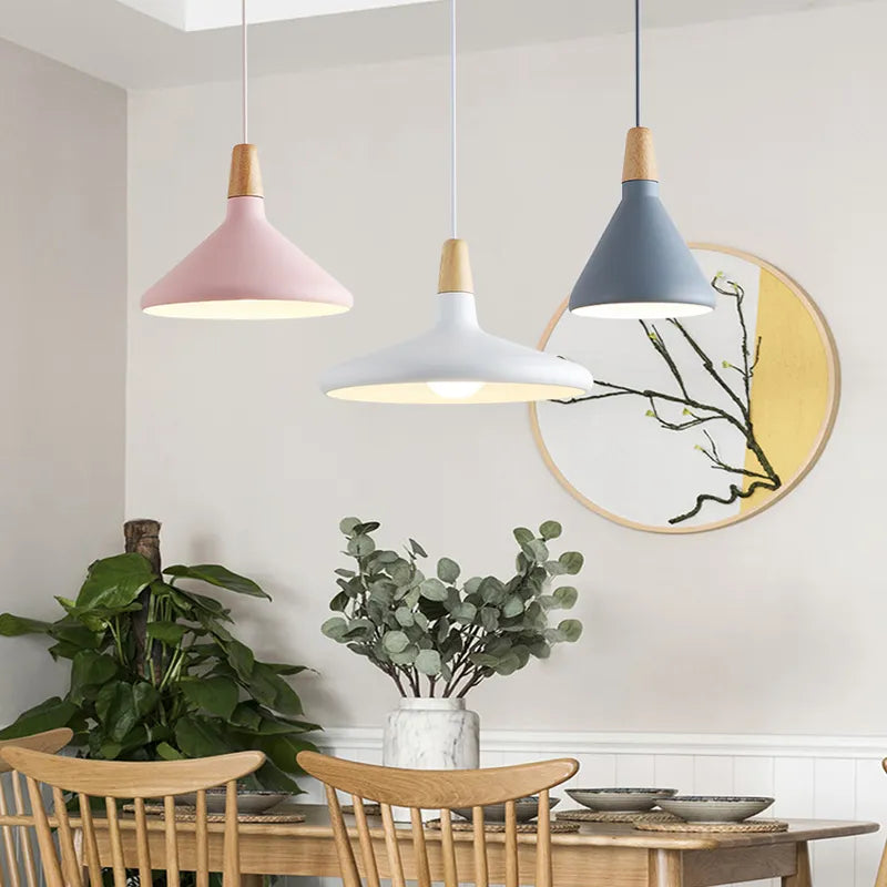 suspension nordique moderne en bois et aluminium