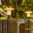 phares solaires extérieurs minimalistes modernes pour villa