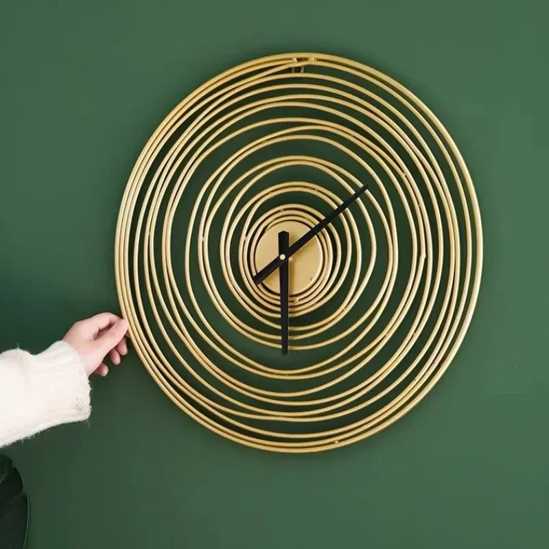 horloge murale moderne silencieuse en métal design élégant pour intérieur - vue 7 sur 7