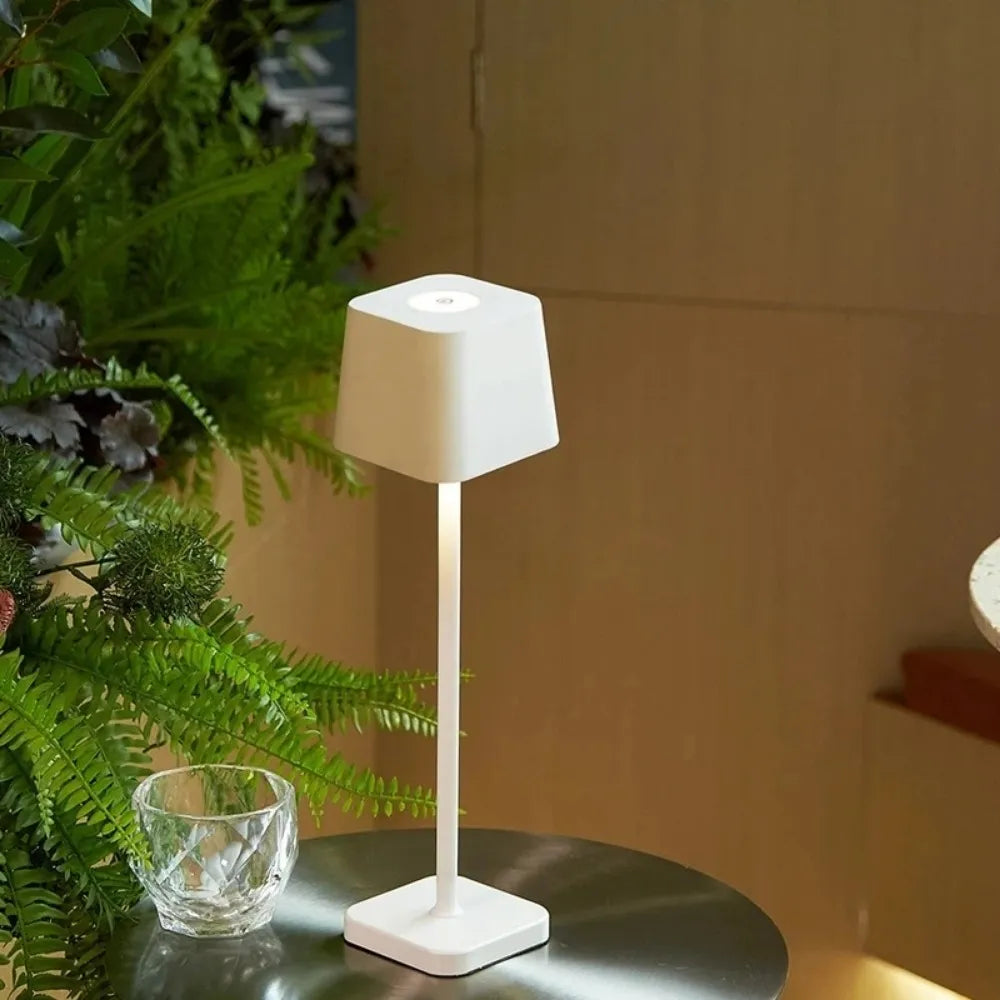 Lampe de Table sans fil Rechargeable moderne - vue 5 sur 9