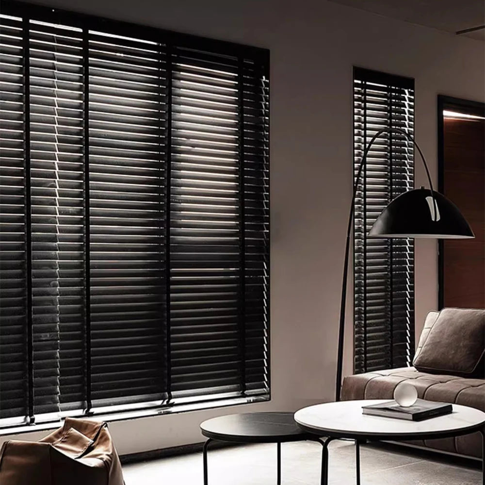 Store vénitien bois véritable anti uv sur mesure - vue 5 sur 9