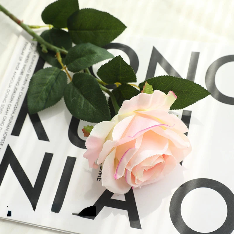 fleurs artificielles décoratives pour une ambiance agréable