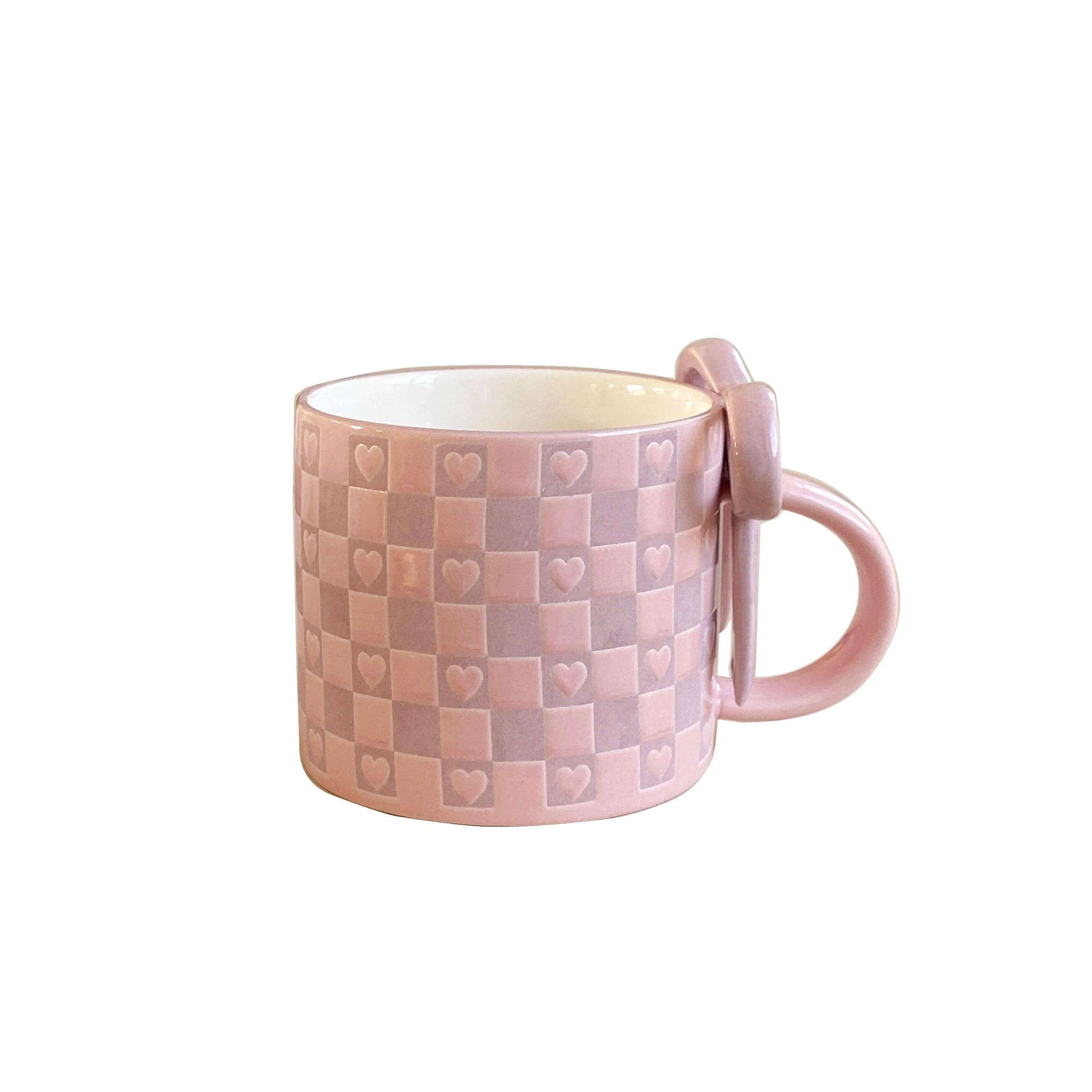 Mug céramique anse noeud papillon motif coeur damier