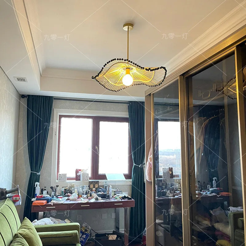 Suspension design en rotin style chinois apaisant - vue 4 sur 6