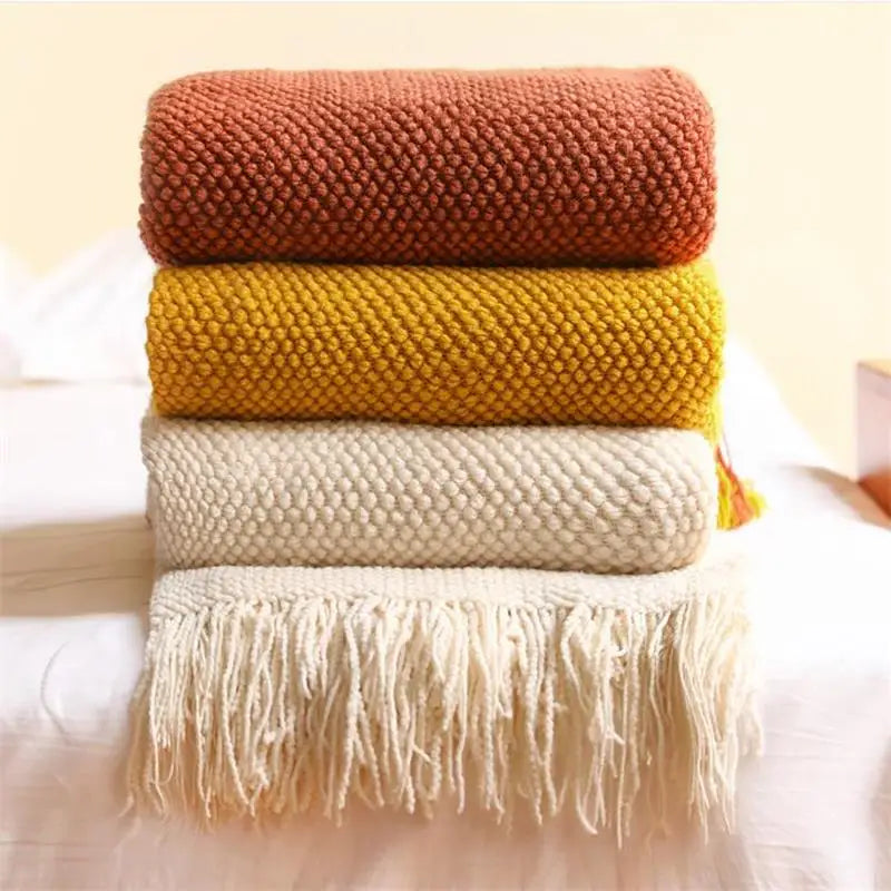 Plaid tricoté nordique avec pompons style scandinave