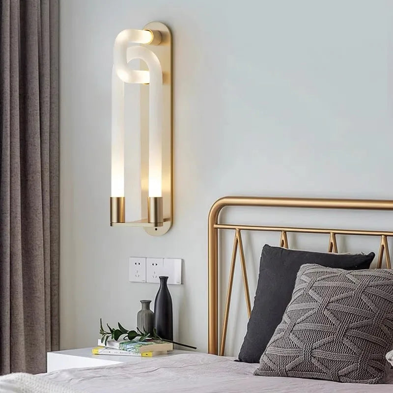 applique murale led design en métal et acrylique pour maison