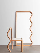chaise rétro nordique en noyer avec coussin en laine d'agneau