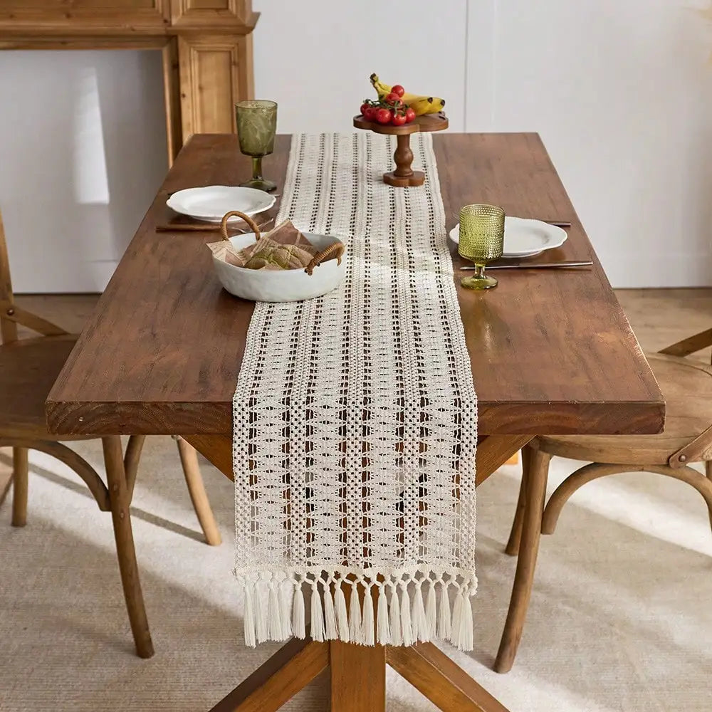 Chemin de table boheme beige a pompons decoratif - vue 5 sur 7