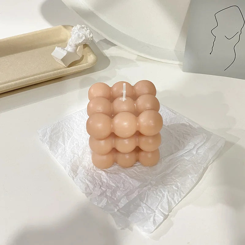 bougie parfumée big cube pour décoration moderne et aromathérapie - vue 14 sur 39