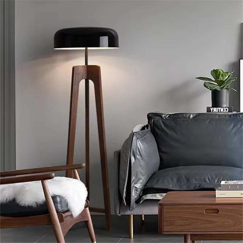 Lampadaire bois ambiance maison hôtel magasin adaptateur prise