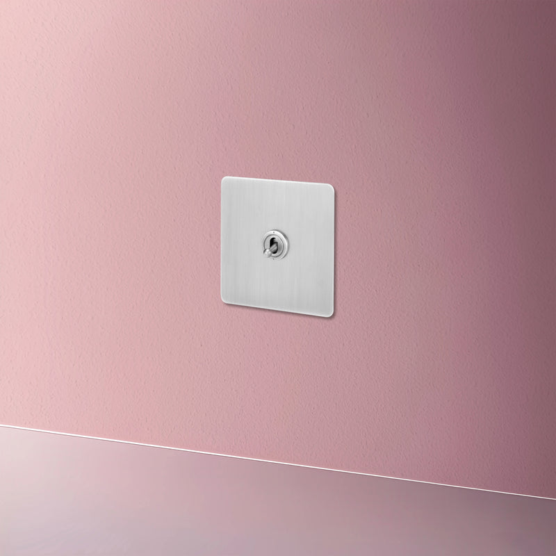 Prise électrique double (Europe) en acier gris clair brossé bords arrondis