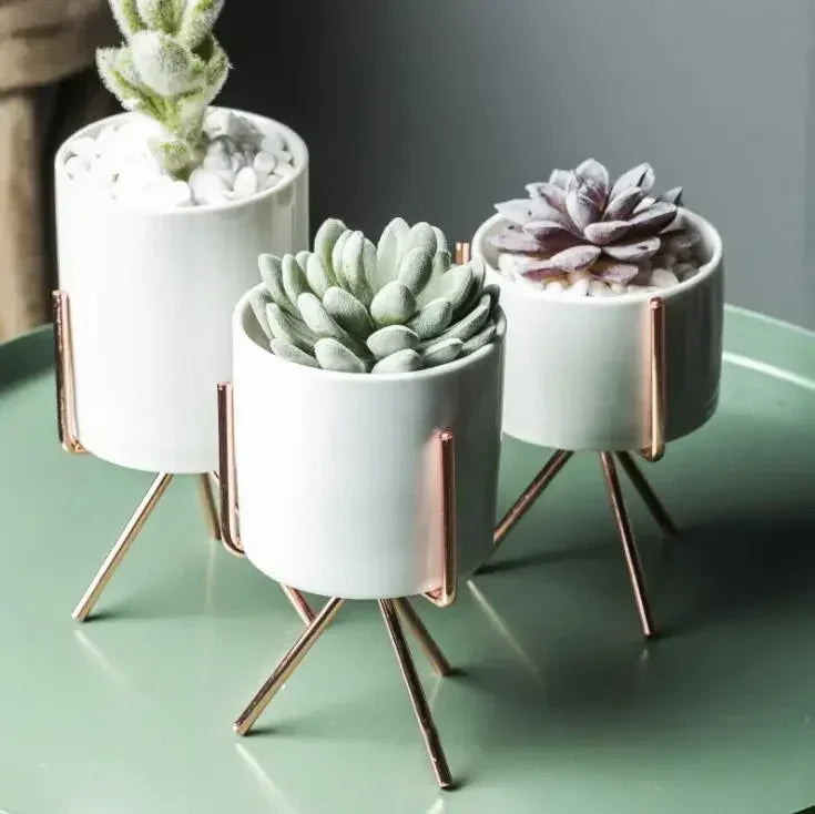 pot de fleurs en céramique avec support en fer doré - vue 5 sur 9