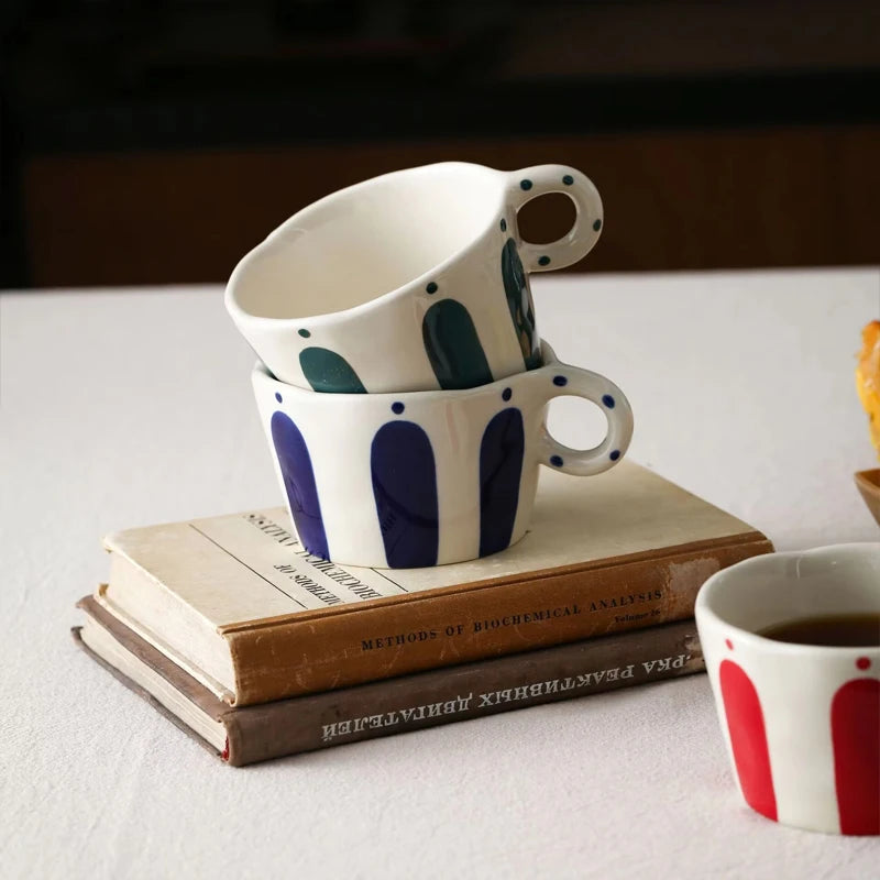 Mug céramique style nordique motifs géométriques anse peinte
