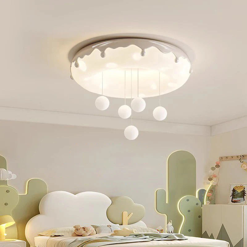 lustre créatif en forme de beignet pour chambre d'enfant - vue 4 sur 12