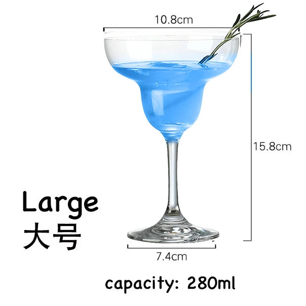 Verres à pied design pour cocktail vin champagne