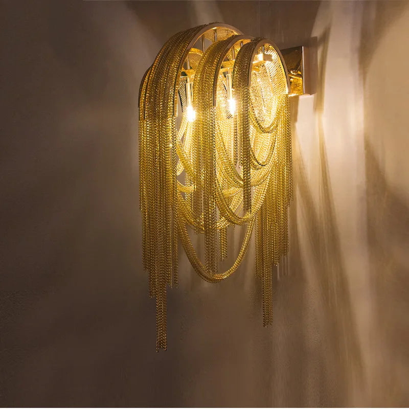 Applique murale LED en aluminium avec pompons - vue 8 sur 12