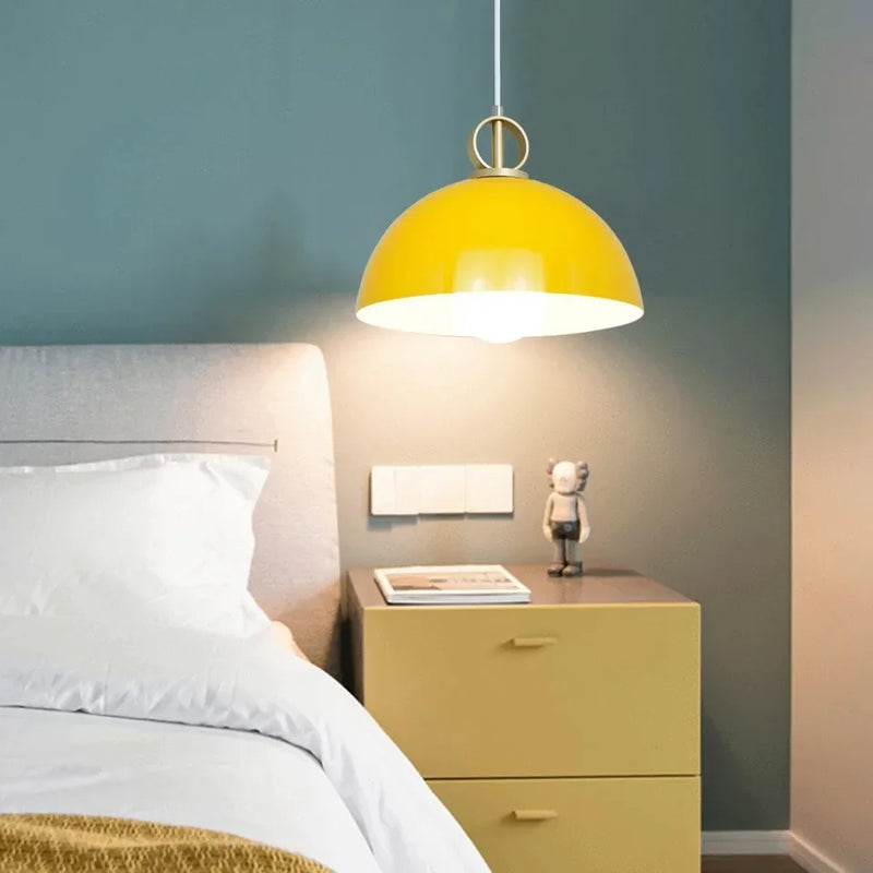 suspension en métal avec abat-jour coloré moderne
