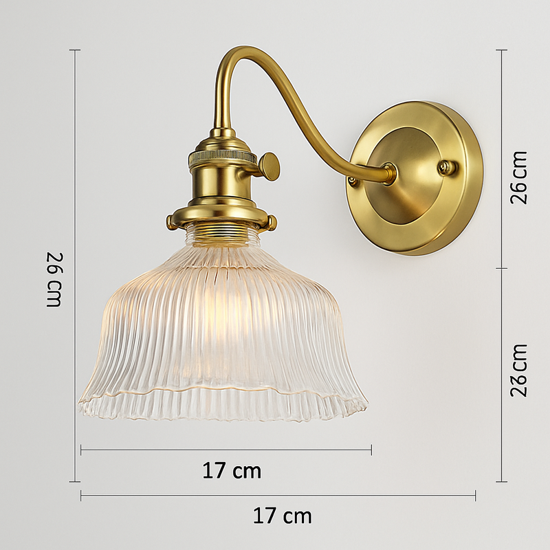 applique murale nordique en laiton avec abat-jour en verre élégant