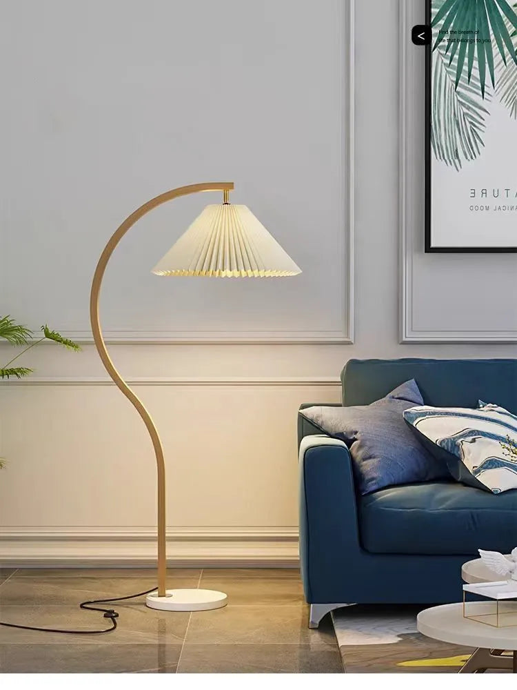 lampadaire style nordique rétro en rondins plissé français avec abat-jour en tissu