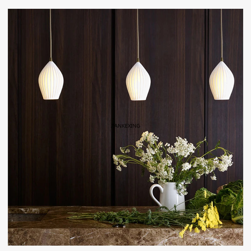 lampes-suspendues-en-c-ramique-nervur-e-style-britannique-moderne-2.png