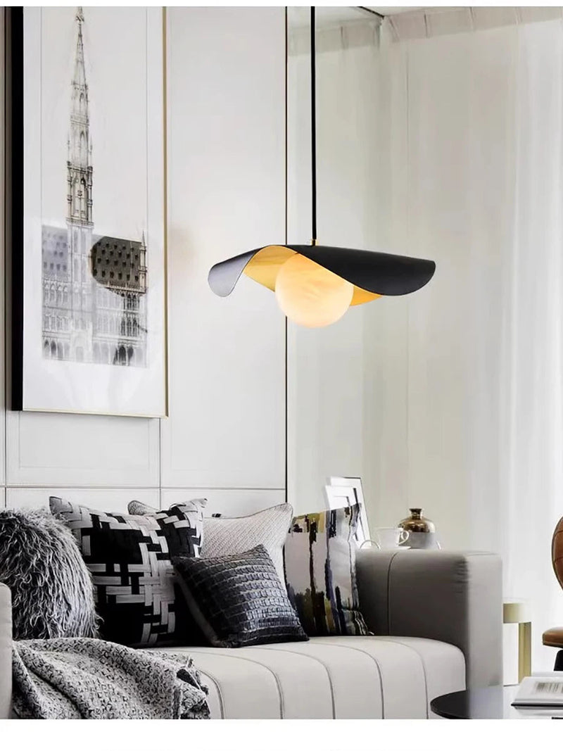 lustre-en-laiton-et-marbre-avec-suspension-2024-4.png