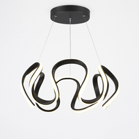 Plafonnier LED suspendu au design nordique