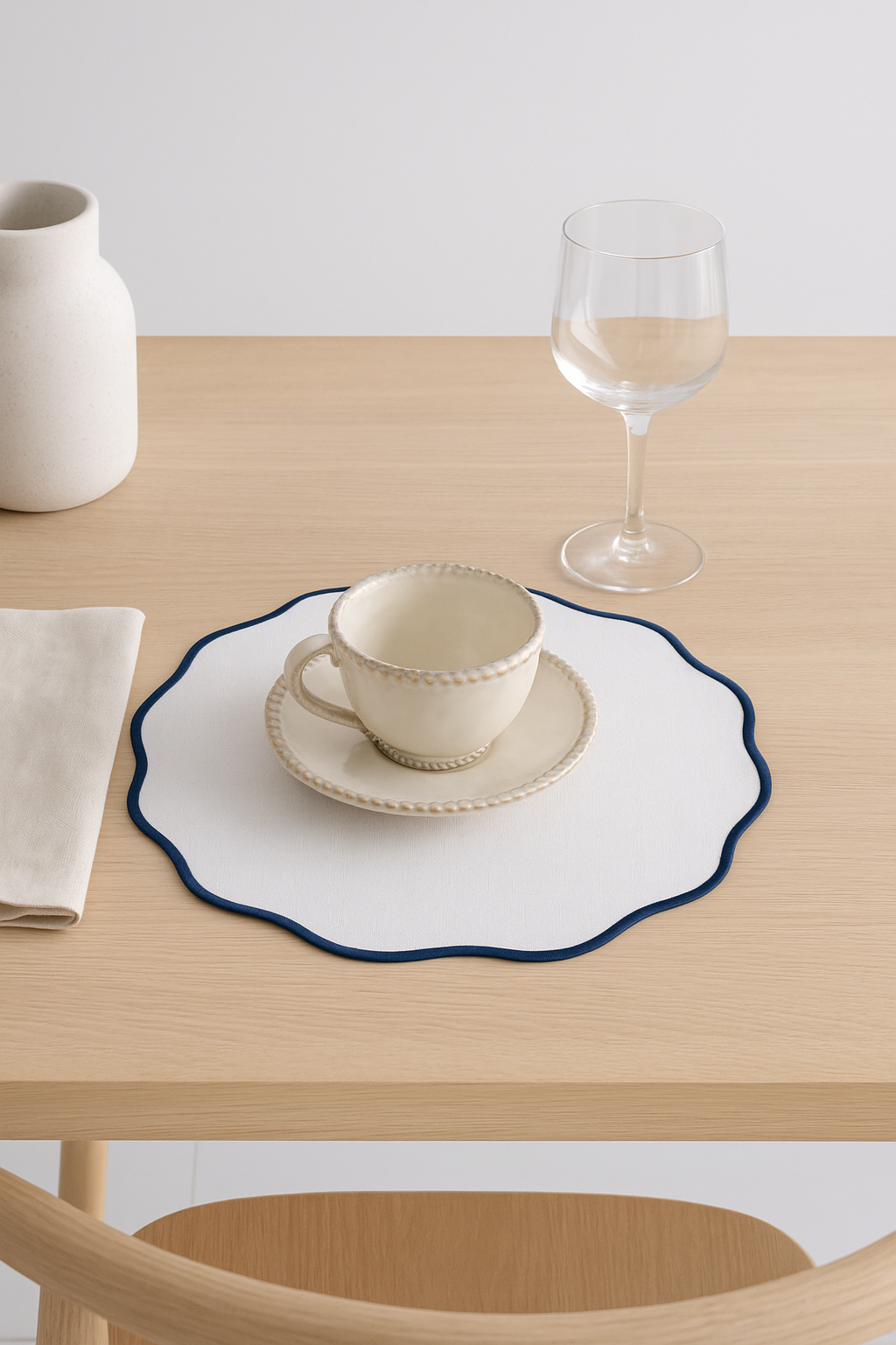 Set de table lin brodé style color block - vue 3 sur 2