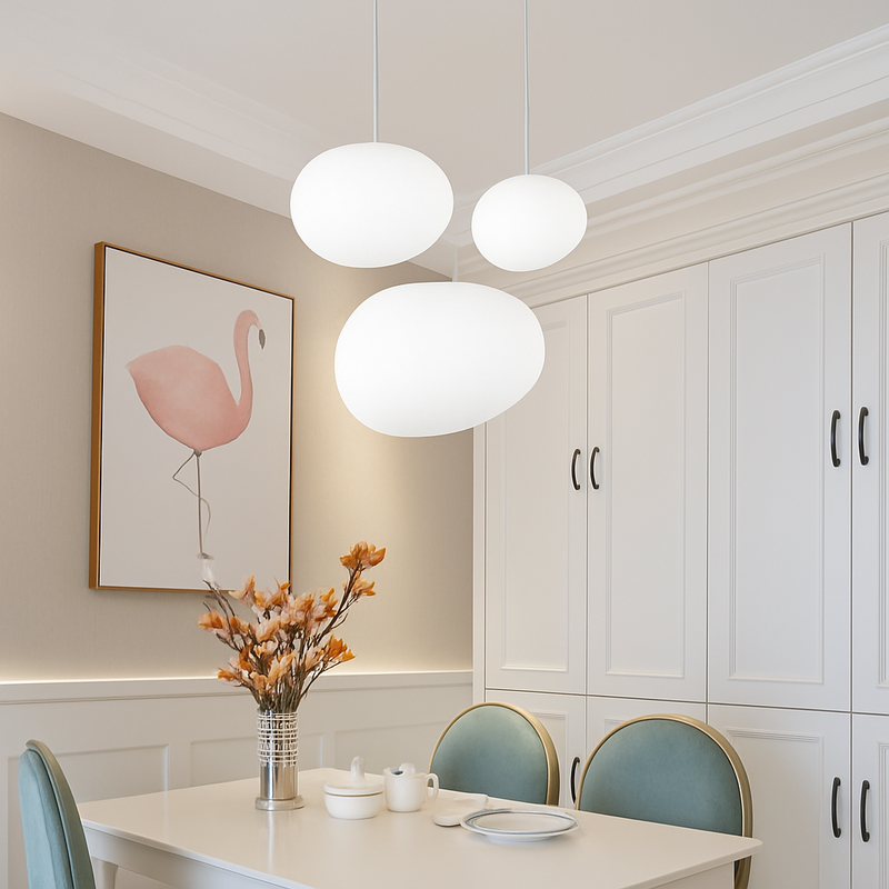 Suspension design LED forme ovale en verre blanc