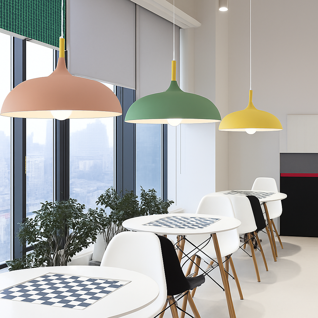 Suspension en aluminium de couleur et tige en bois Wood