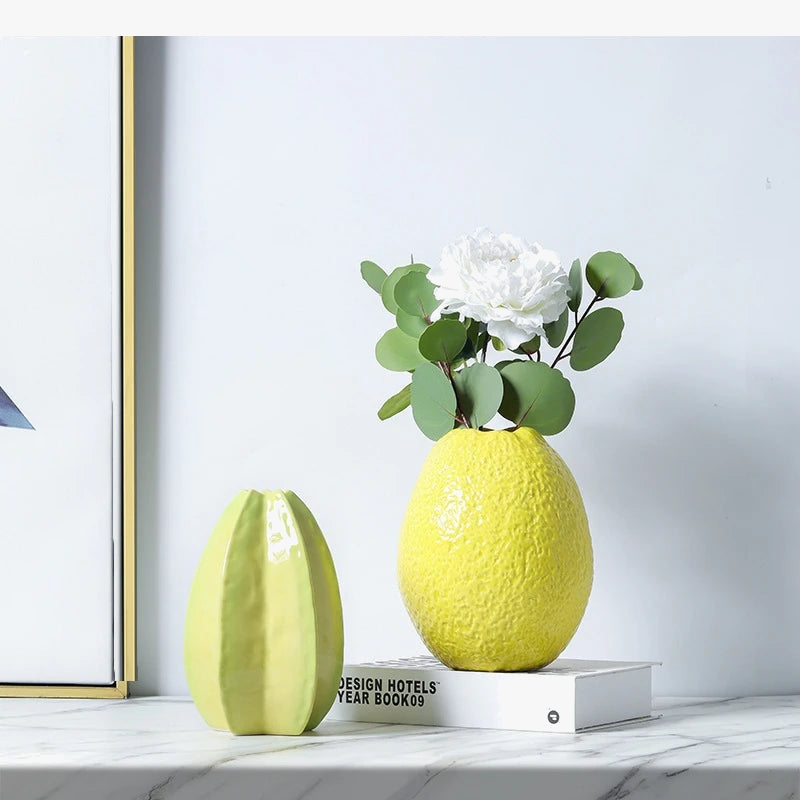 vase à fruits en céramique pour décoration avec fleurs sèches