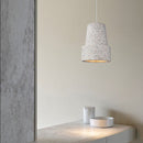Suspension moderne avec abat-jour style pierre Kery