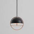 Suspension design avec abat-jour en métal et cercle doré Skye