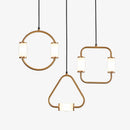 Suspension moderne LED tubes dorés avec forme géométrique Nyla