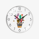 Horloge murale ronde blanche aux motifs Sulli G