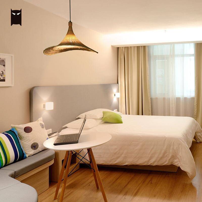 Lustre design en rotin LED avec abat-jour chapeau - vue 3 sur 4