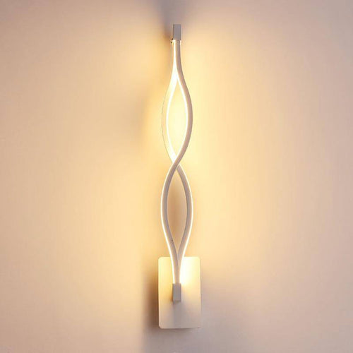 Applique murale design LED avec courbes en métal Sconce