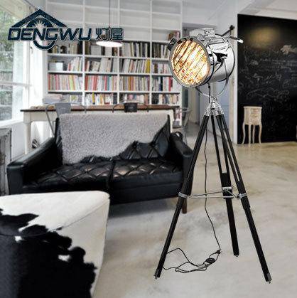 Lampadaire design projecteur chromé industriel Studio - vue 3 sur 2