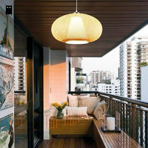 Suspension en bambou design en boule ovale