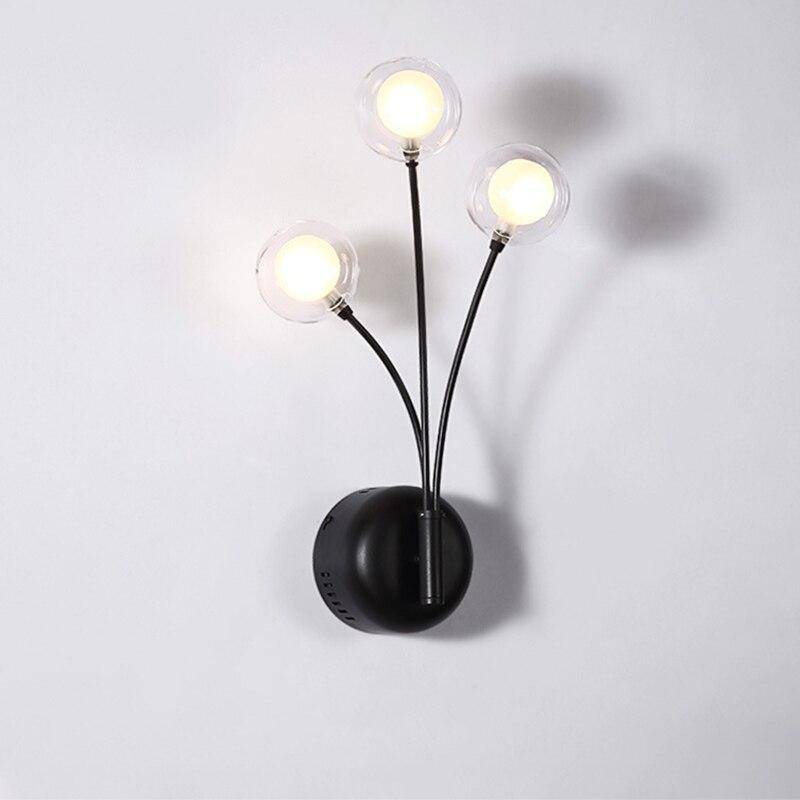 Applique murale design à LED noire avec trois boules en verre Hotel