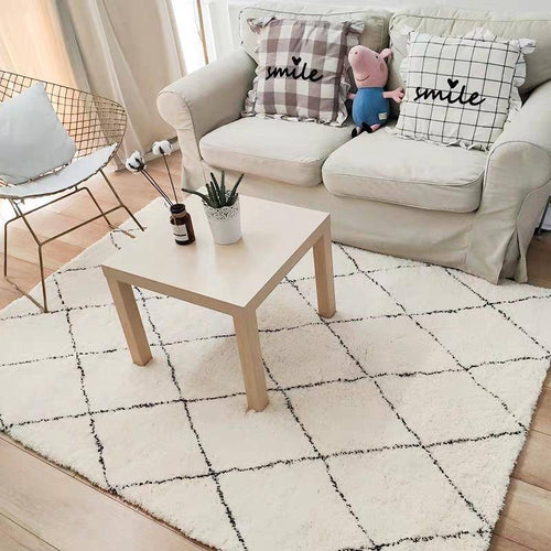 Tapis rectangle shaggy berbère blanc à motifs Ourain