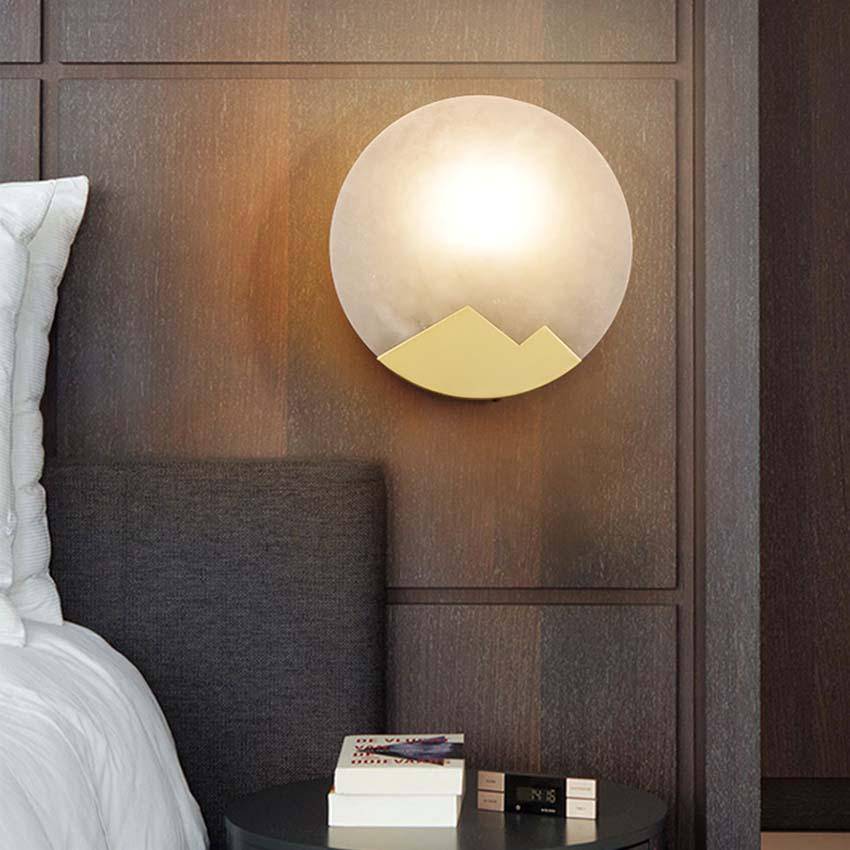 Applique murale design LED avec disque de marbre et métal doré - vue 2 sur 7