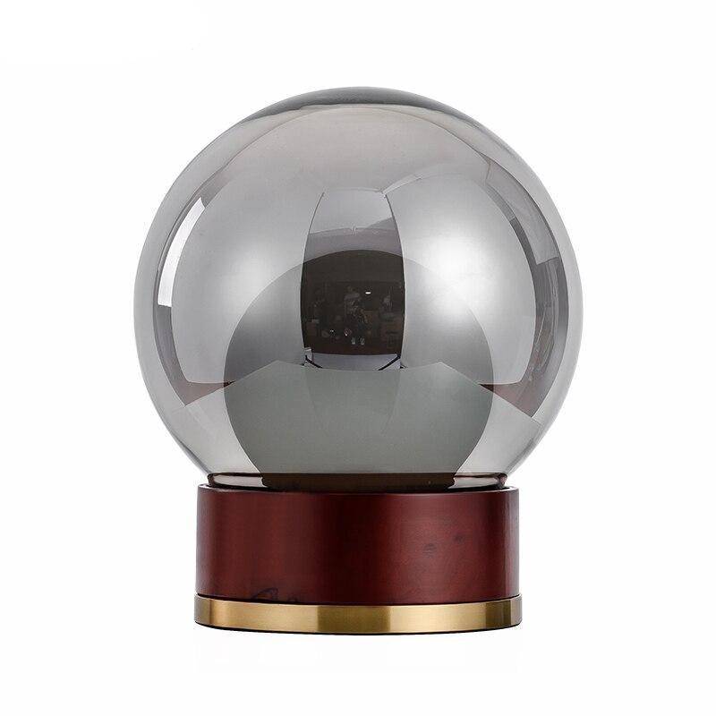 Lampe à poser design avec socle rétro doré et bois - vue 6 sur 6