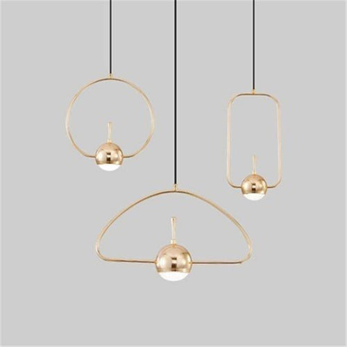 Suspension design de plusieurs forme dorée avec boule à LED
